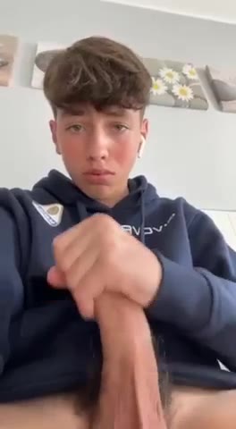 Horny Italian boy cums - You Like Boys