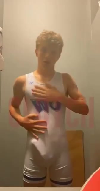 Very hot wrestler bait - ThisVid.com
